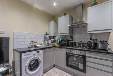 2 bed house, Cyril Crescent, Adamstown, Cardiff, CF241DQ - Image 1